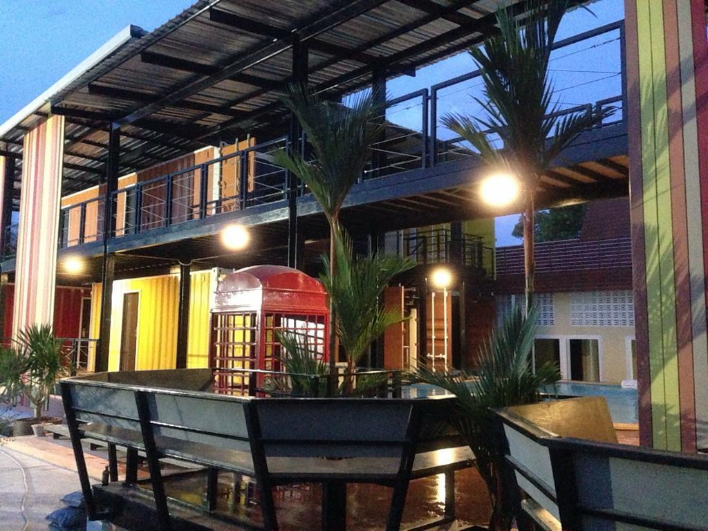 Retro Box Hotel Chumphon Exteriér fotografie