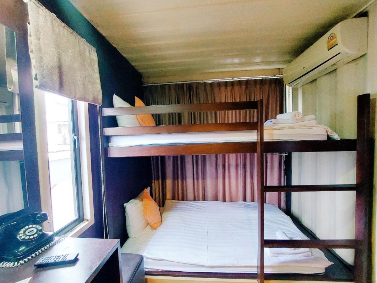 Retro Box Hotel Chumphon Exteriér fotografie