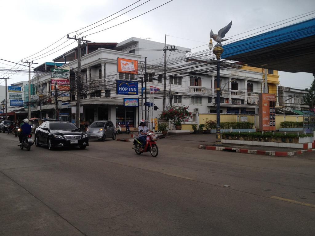 Retro Box Hotel Chumphon Exteriér fotografie