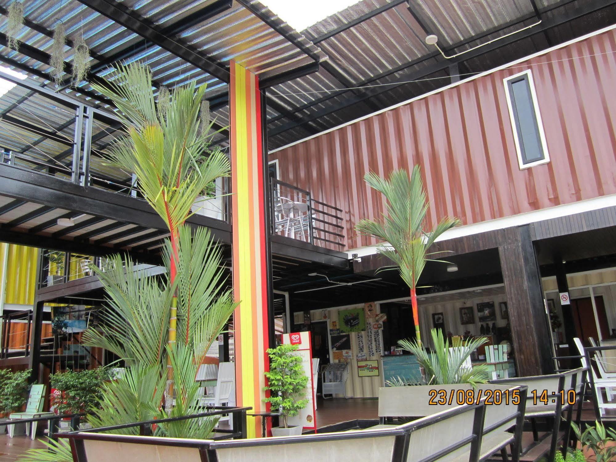 Retro Box Hotel Chumphon Exteriér fotografie