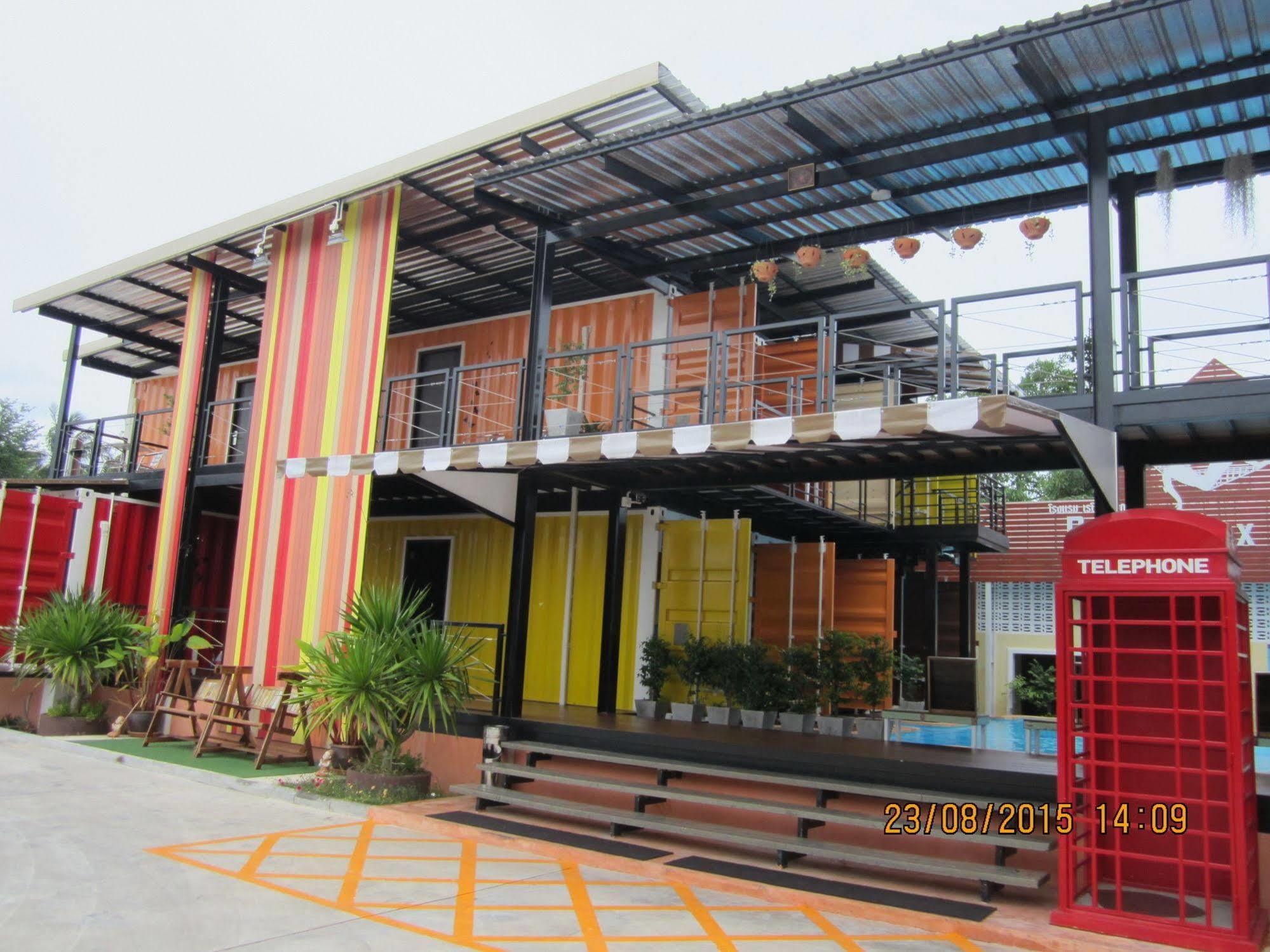 Retro Box Hotel Chumphon Exteriér fotografie